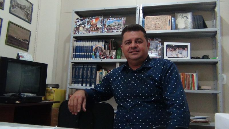 Paulo Sena. Publicitário da Gota Publicidade, apresentador do programa "Você é um sucesso" na Rede TV 